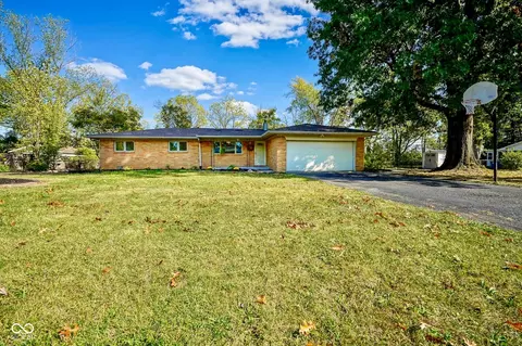 211 John St, Carmel, IN 46032