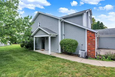 1159 Camelback Blvd, West Lafayette, IN 47906