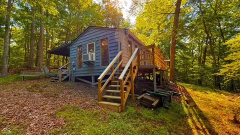 820 Combs Rd, Nashville, IN 47448