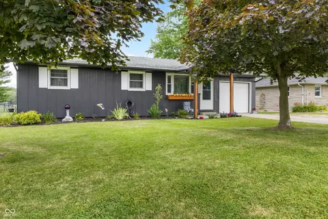 Exterior - 1530 E 26th St, Muncie, IN 47302 photo 1 of 7