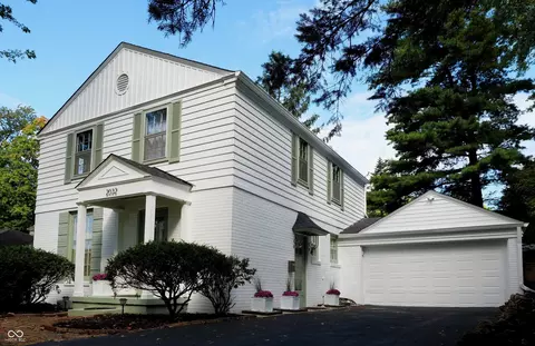 2032 Kessler Blvd E Dr, Indianapolis, IN 46220