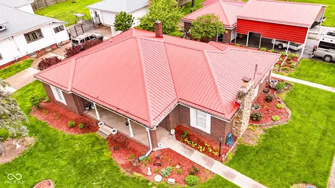301 E Main St, New Market, IN 47965