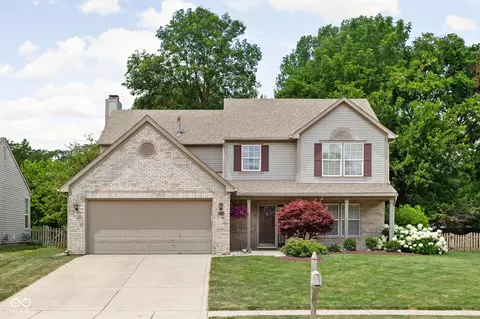 14184 Dickinson Ct, Fishers, IN 46038