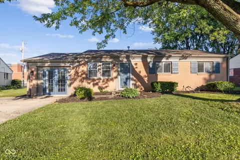 748 Maple Ln, Brownsburg, IN 46112