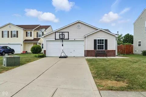 11848 Buck Creek Cir, Noblesville, IN 46060