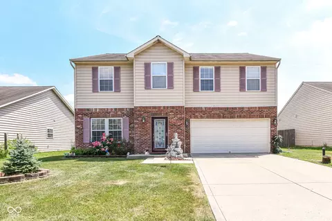 9685 Lomax Dr, Avon, IN 46123