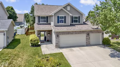 11317 Seattle Slew Dr, Noblesville, IN 46060