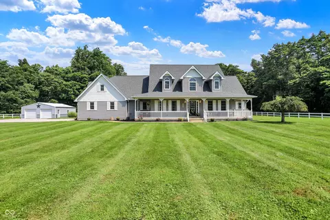 9850 E Stewart Ave, Terre Haute, IN 47805