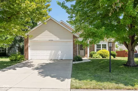 12384 Barnstone Ct, Fishers, IN 46037