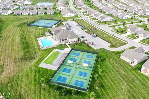 View/Area - 5119 Silverbell Dr, Plainfield, IN 46168 photo 6 of 6