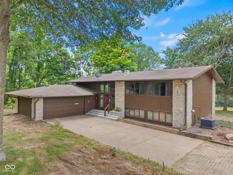 4491 W Stones Crossing Rd, Greenwood, IN 46143