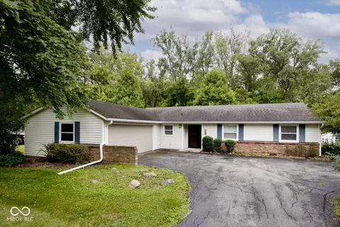 7126 Woodside Dr, Indianapolis, IN 46260