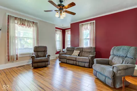 400 W State St, Pendleton, IN 46064 photo 9