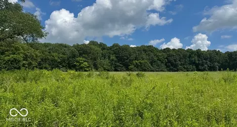 1089 S River Rd, Covington, IN 47932