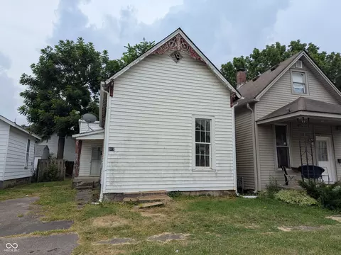 347 E Mechanic St E, Shelbyville, IN 46176