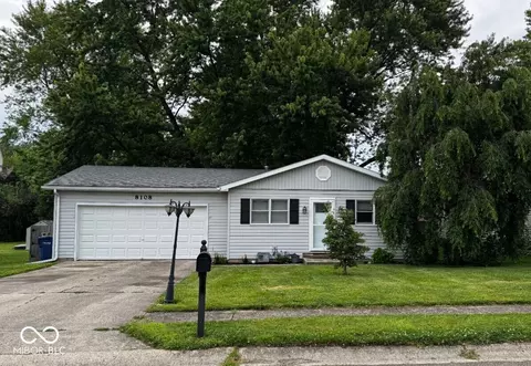 8108 W Colony Dr, Yorktown, IN 47396