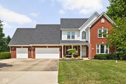 7772 W Shadow Creek Way, Greenfield, IN 46140