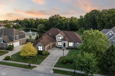 9877 Wading Crane Ave, Mccordsville, IN 46055