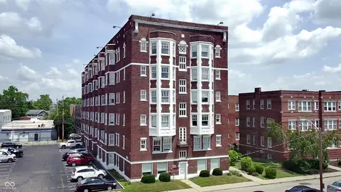230 E 9th St E #411, Indianapolis, IN 46204