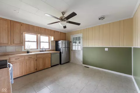 Kitchen - 508 Willow Grove Rd, Centerville, IN 47330 photo 2 of 4