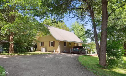 897 Wildwood Rd, North Vernon, IN 47265