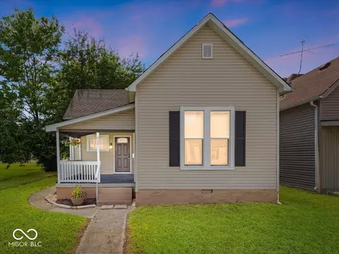 411 Montgomery St, Shelbyville, IN 46176