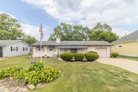 1003 N Broadway St, Greenfield, IN 46140