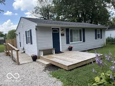 5725 N Clover Maple Dr, Fairland, IN 46126