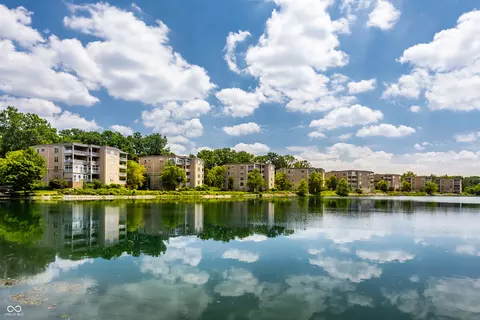 6750 Spirit Lake Dr #402, Indianapolis, IN 46220