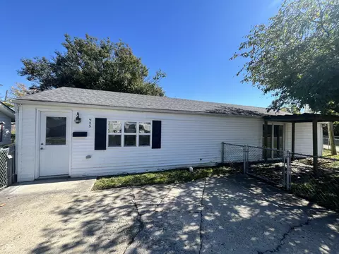405 W 3rd St, Sheridan, IN 46069