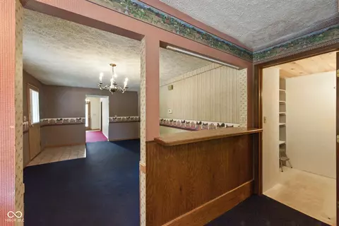 Entry Way - 416 6th St, Covington, IN 47932 photo 3 of 5