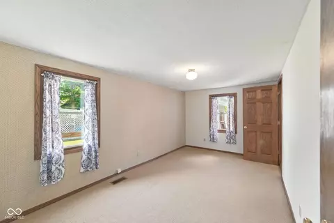 Bedroom - 416 6th St, Covington, IN 47932 photo 1 of 9
