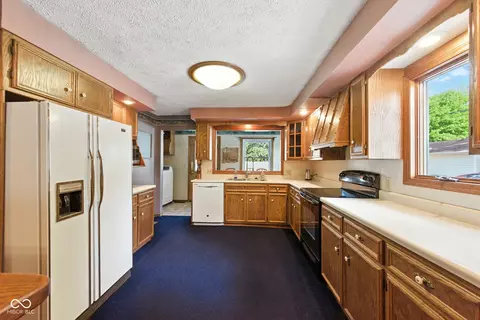 Kitchen - 416 6th St, Covington, IN 47932 photo 3 of 5