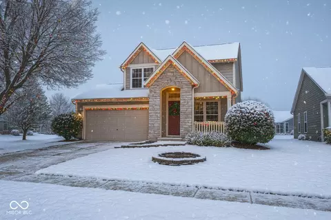 1272 Townsend Dr, Greenwood, IN 46143