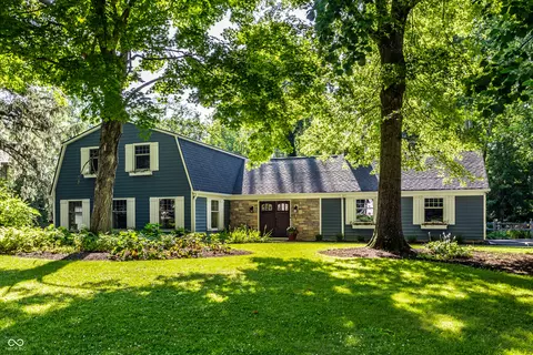 8627 Emerald Ln, Indianapolis, IN 46260