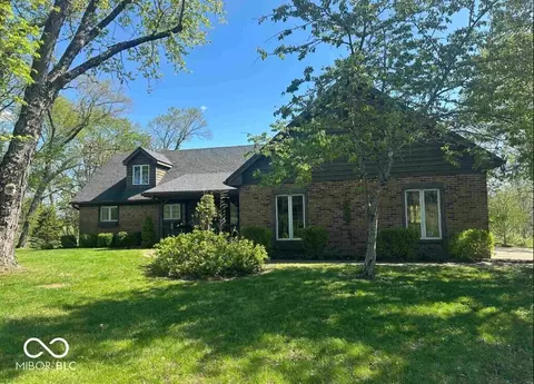 98 E Smithville Rd, Bloomington, IN 47401