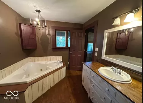 98 E Smithville Rd, Bloomington, IN 47401 photo 13