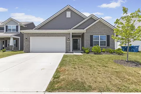 1448 Willow Tree Ln, Sheridan, IN 46069