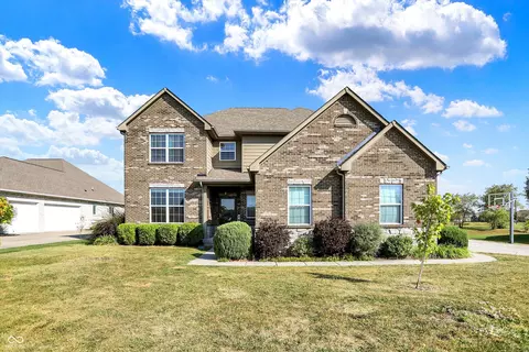 3762 Woodruff Pl, Bargersville, IN 46106