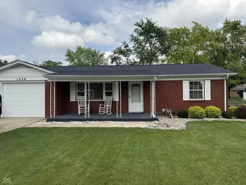 1220 N Main St, Lapel, IN 46051