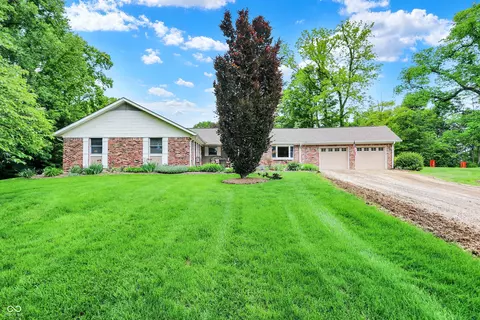 5440 Maple Grove Rd, Martinsville, IN 46151