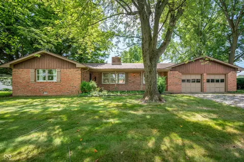 455 Edgewood Dr, Shelbyville, IN 46176