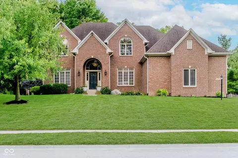 11531 Woods Bay Ln, Indianapolis, IN 46236
