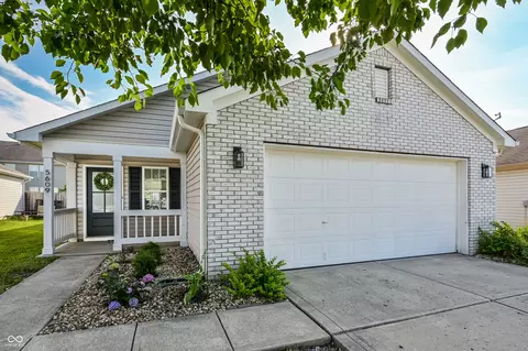 5609 Sweet River Dr, Indianapolis, IN 46221