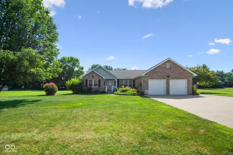 4533 Hackberry Dr, Columbus, IN 47201 photo 6
