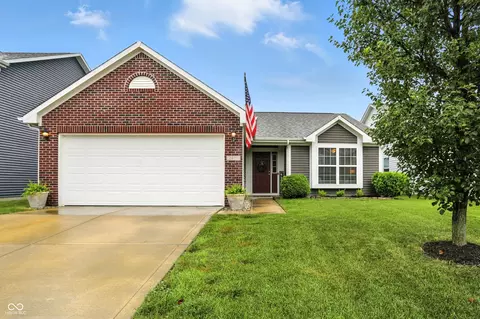 2477 Bristol Dr, Franklin, IN 46131