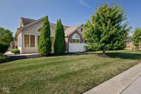 10327 Gateway Dr, Indianapolis, IN 46234