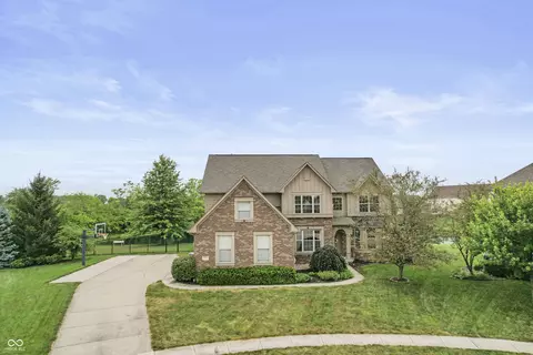 1214 Winston Ct, Greenwood, IN 46143