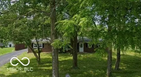 1084 N 700 W, Greenfield, IN 46140