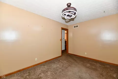 Bedroom - 6137 Apache Dr, Indianapolis, IN 46254 photo 2 of 13